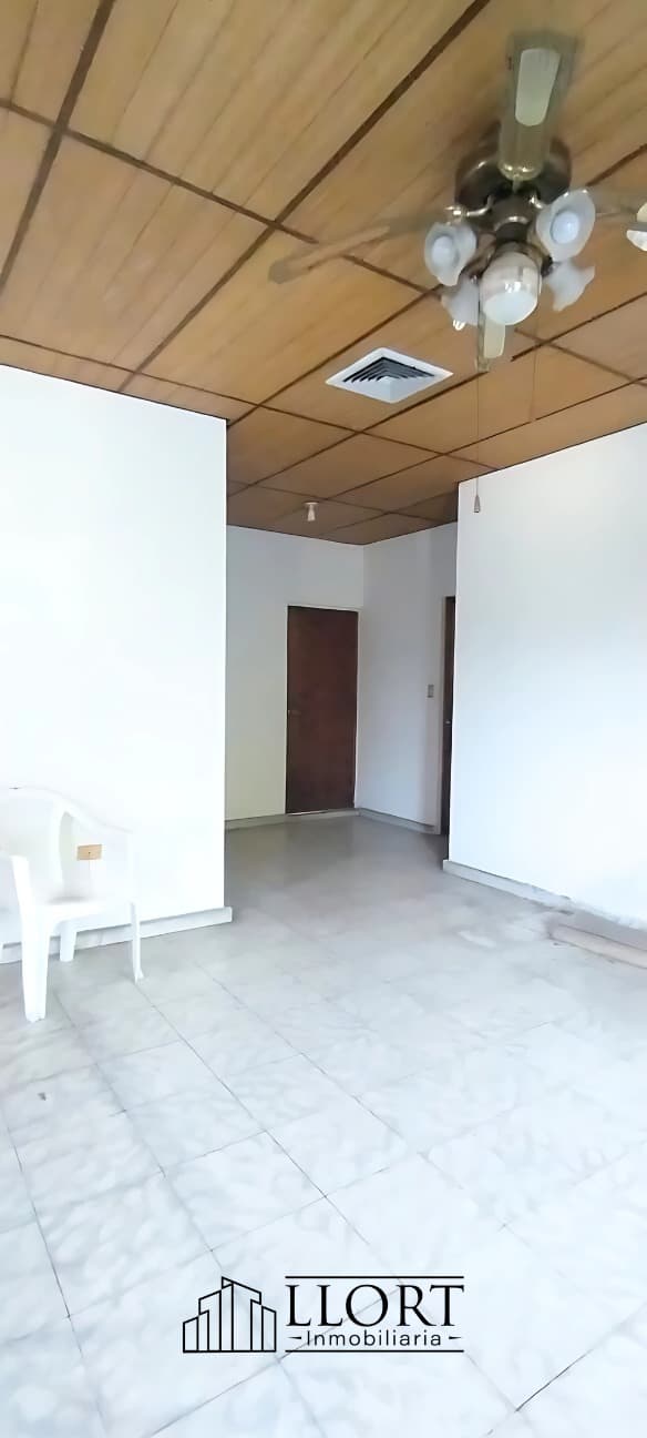 Casa en pasaje privado en VENTA ideal para inversión - Vista 2