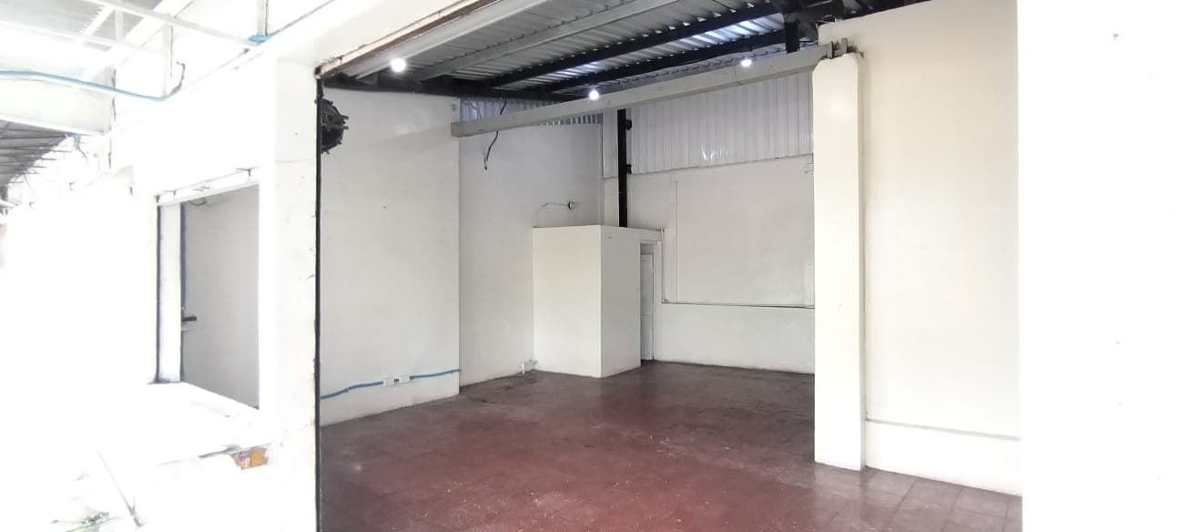 Oportunidad Local Comercial en Alquiler - Vista 4