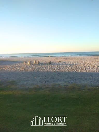 Propiedad de Playa en Primera Fila en VENTA en Costa del Sol - Vista 2