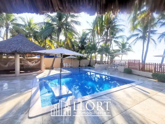 Propiedad de Playa en Primera Fila en VENTA en Costa del Sol - Vista 5