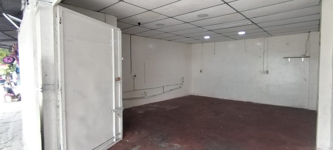 Oportunidad Local Comercial en Alquiler - Vista 3