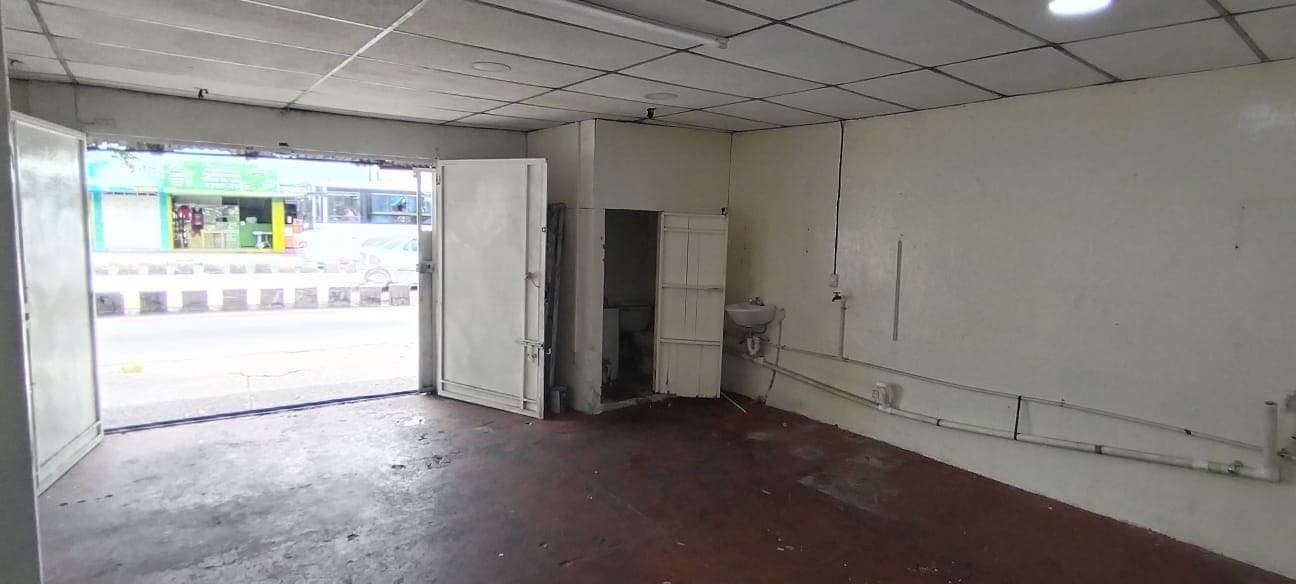 Oportunidad Local Comercial en Alquiler - Vista 5